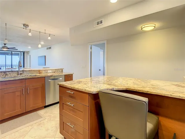 $3,500 | 18304 Gulf Boulevard, Unit 516, Redington Shores, FL 33708