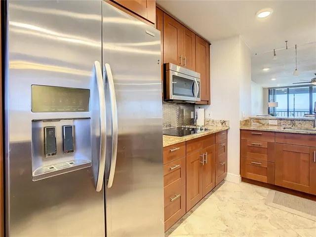 $3,500 | 18304 Gulf Boulevard, Unit 516, Redington Shores, FL 33708