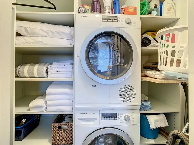 $3,500 | 18304 Gulf Boulevard, Unit 516, Redington Shores, FL 33708