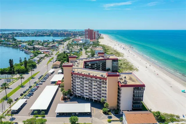 $3,500 | 18304 Gulf Boulevard, Unit 516, Redington Shores, FL 33708