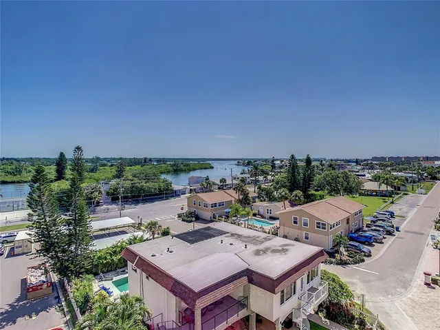 $3,500 | 18304 Gulf Boulevard, Unit 516, Redington Shores, FL 33708