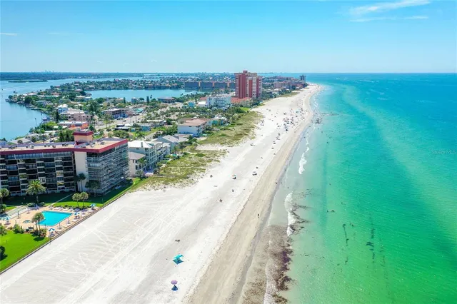 $3,500 | 18304 Gulf Boulevard, Unit 516, Redington Shores, FL 33708