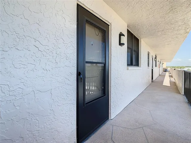 $3,500 | 18304 Gulf Boulevard, Unit 516, Redington Shores, FL 33708