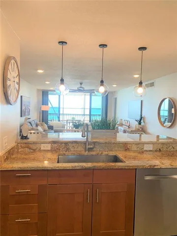 $3,500 | 18304 Gulf Boulevard, Unit 516, Redington Shores, FL 33708