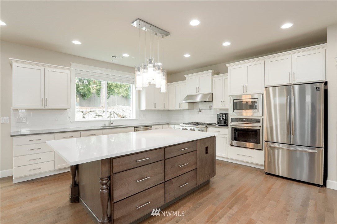 10807 Northeast 193rd Street Bothell, WA 98011 - Photo 14 of 40 Gallery Image 14