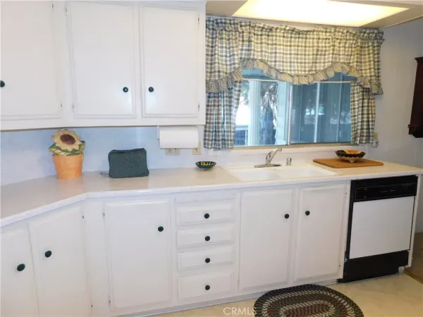 $124,900 | 4040 Piedmont Drive, Unit 255, Highland, CA 92346