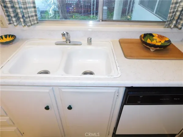 $124,900 | 4040 Piedmont Drive, Unit 255, Highland, CA 92346