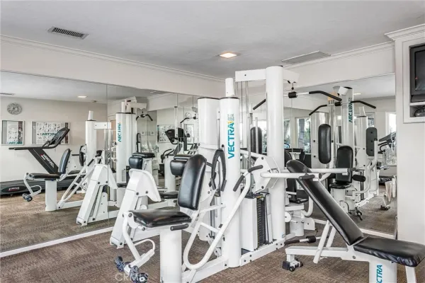 $124,900 | 4040 Piedmont Drive, Unit 255, Highland, CA 92346