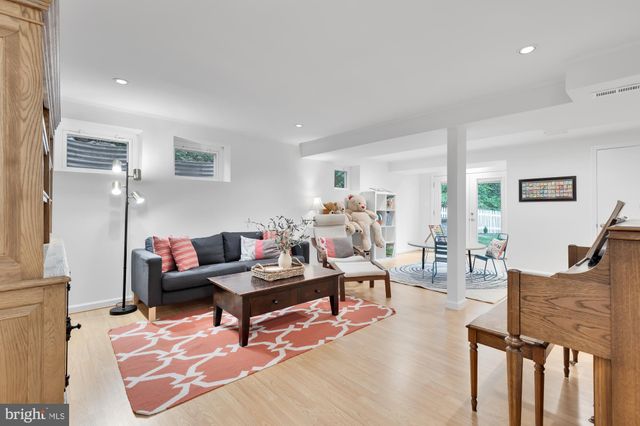 $1,575,000 | 7208 Bybrook Lane, Chevy Chase, MD 20815