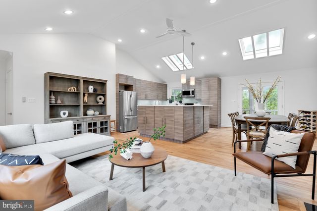 $1,575,000 | 7208 Bybrook Lane, Chevy Chase, MD 20815