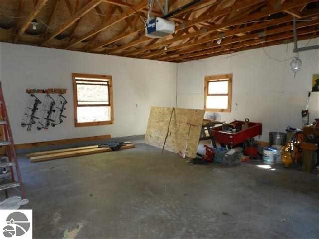 1589 Moss Road Beulah, MI 49617 - Photo 24 of 43 1780095-23.JPG