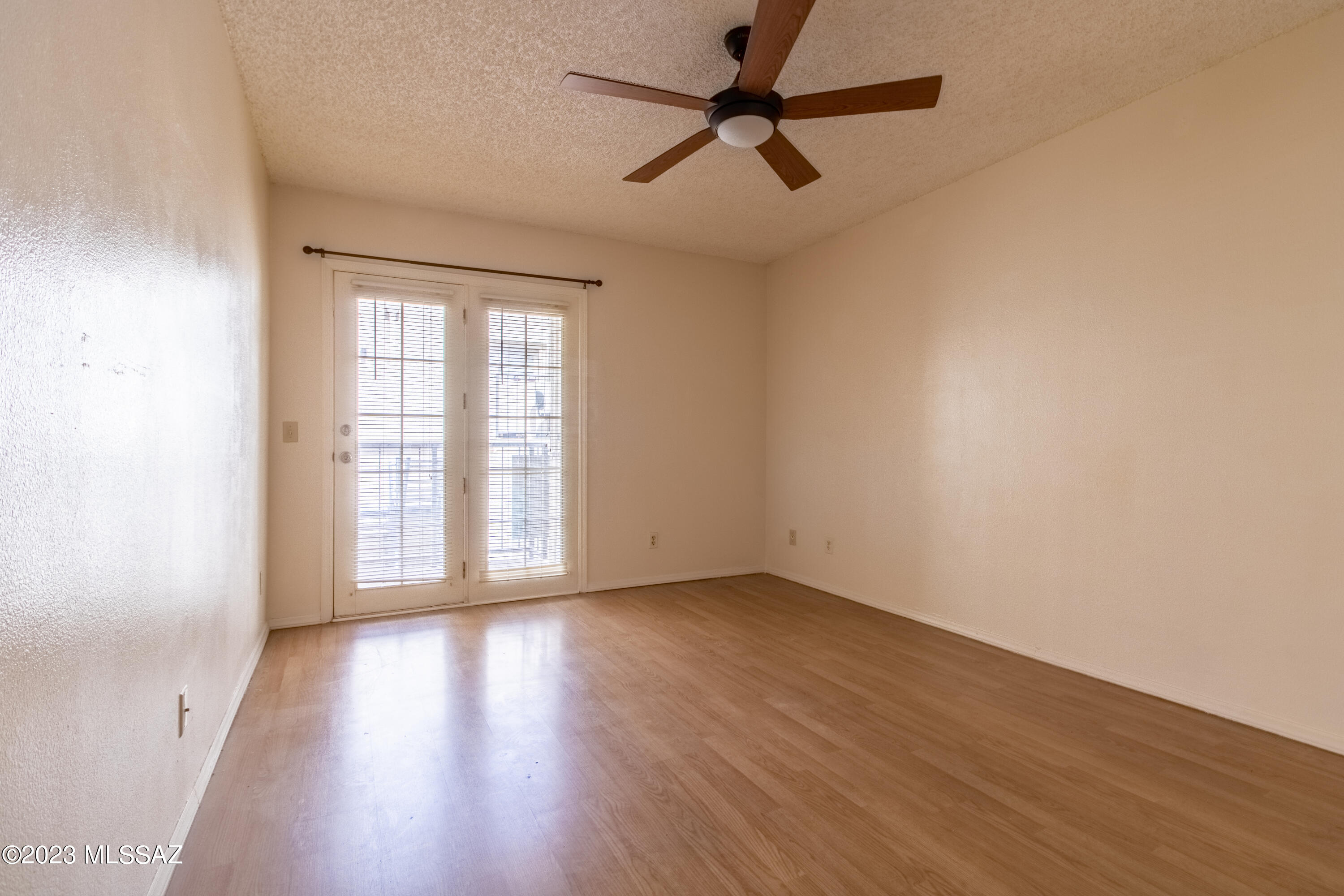 1200 East River Road, Unit E59 Tucson, AZ 85718 - Photo 5 of 12 IMG_7883-HDR