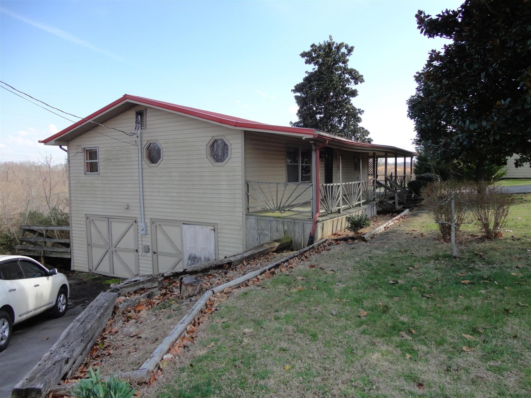 2478 Hurricane Ridge Road Smithville, TN 37166 - Photo 2 of 15 Basement driveway
