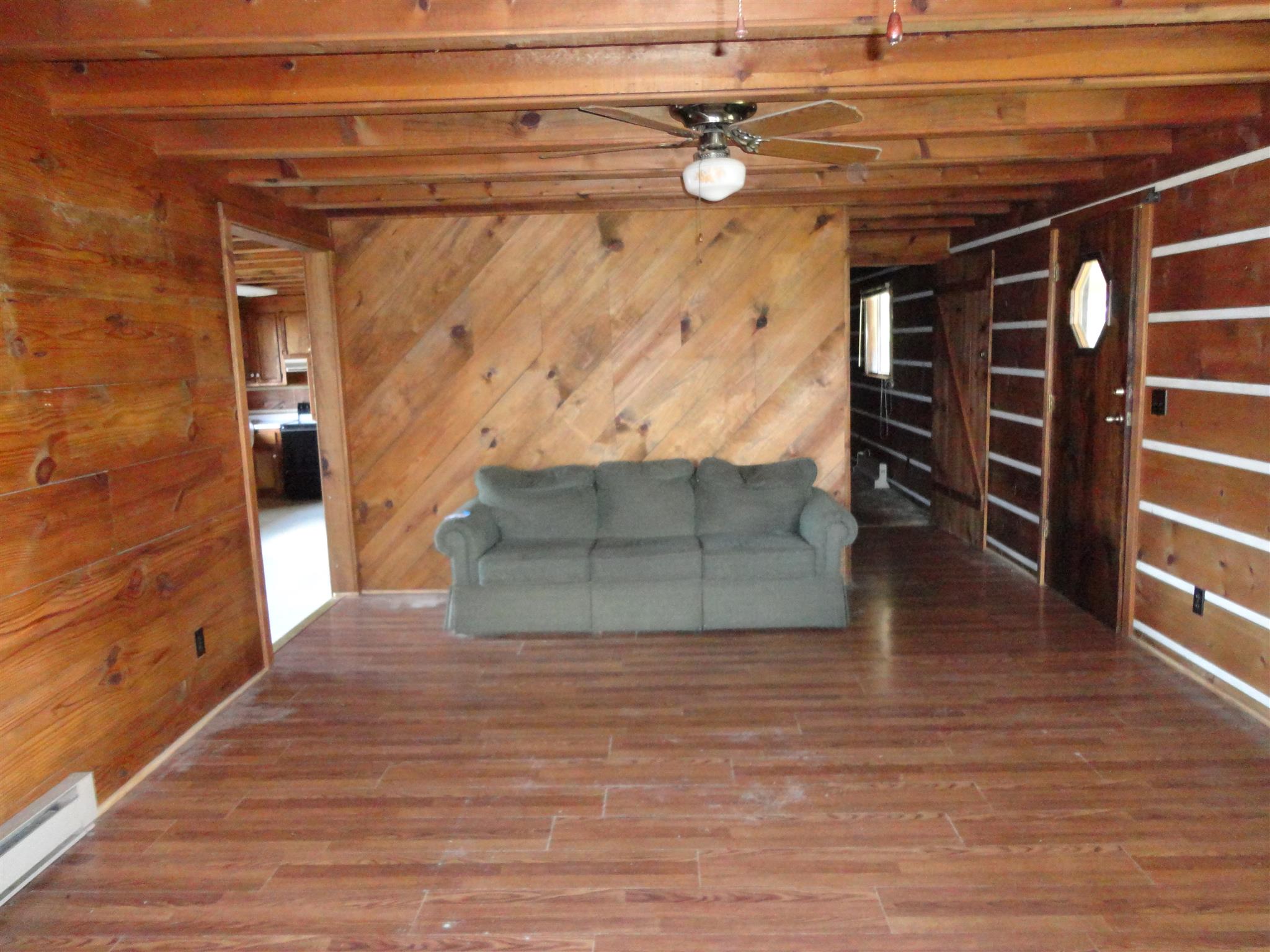 2478 Hurricane Ridge Road Smithville, TN 37166 - Photo 5 of 15 Enter to large living room