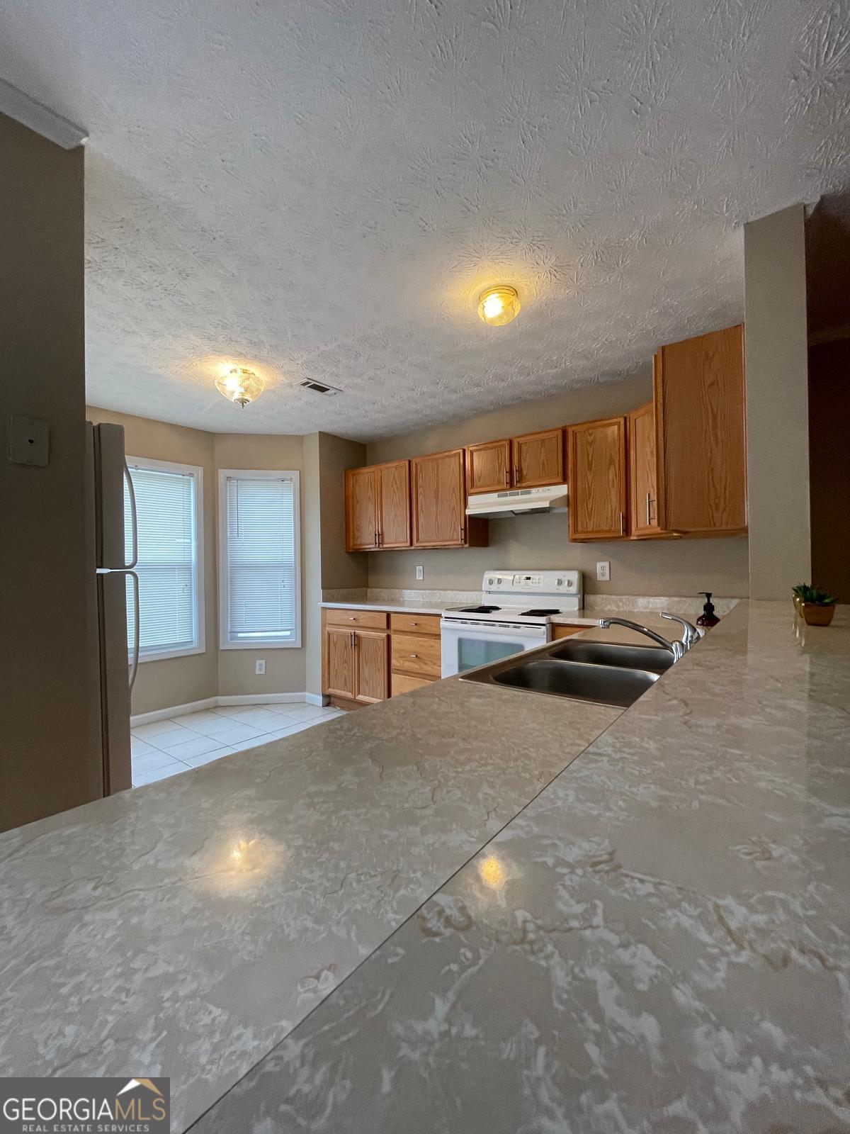 2962 Stonecrest Lane Lithonia, GA 30038 - Photo 8 of 27