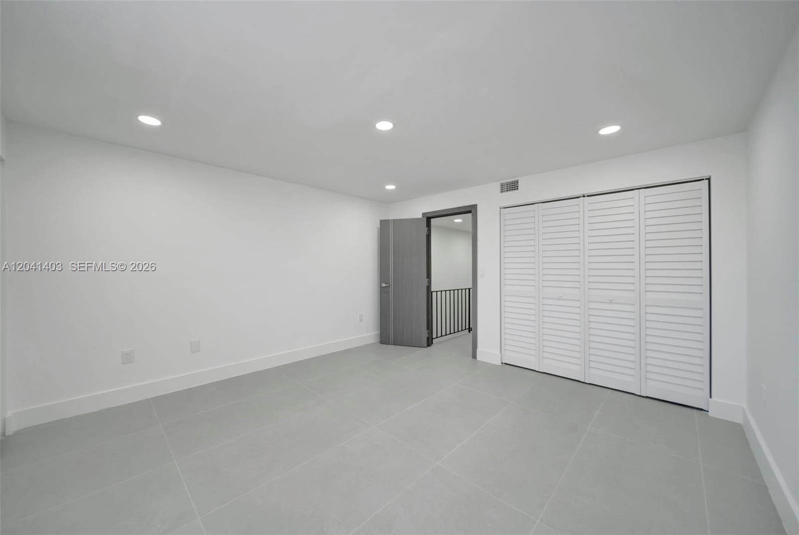 1083 West 38th Street, Unit 238 Hialeah, FL 33012 - Photo 23 of 34