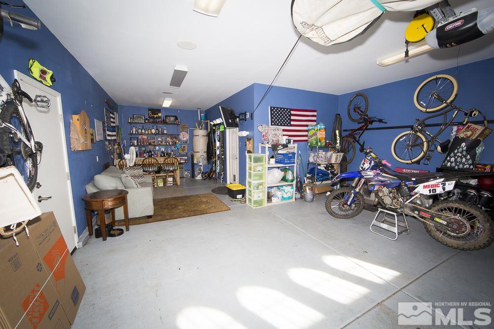 10898 Oakhaven Drive Reno, NV 89521 - Photo 17 of 19 a view of a room with gym equipment