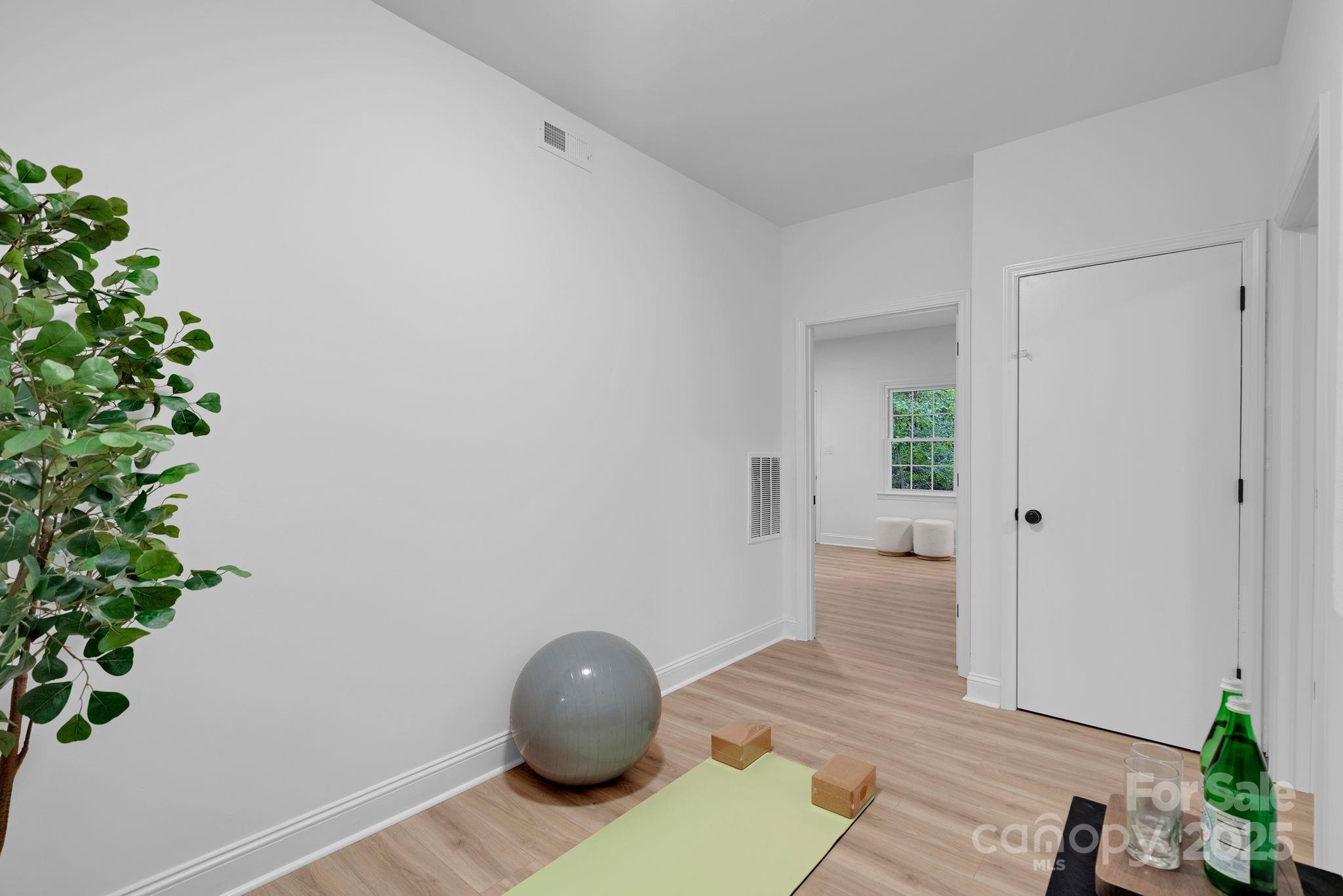 3200 Highview Road Charlotte, NC 28210 - Photo 38 of 48 a view of a wooden floor and a pot