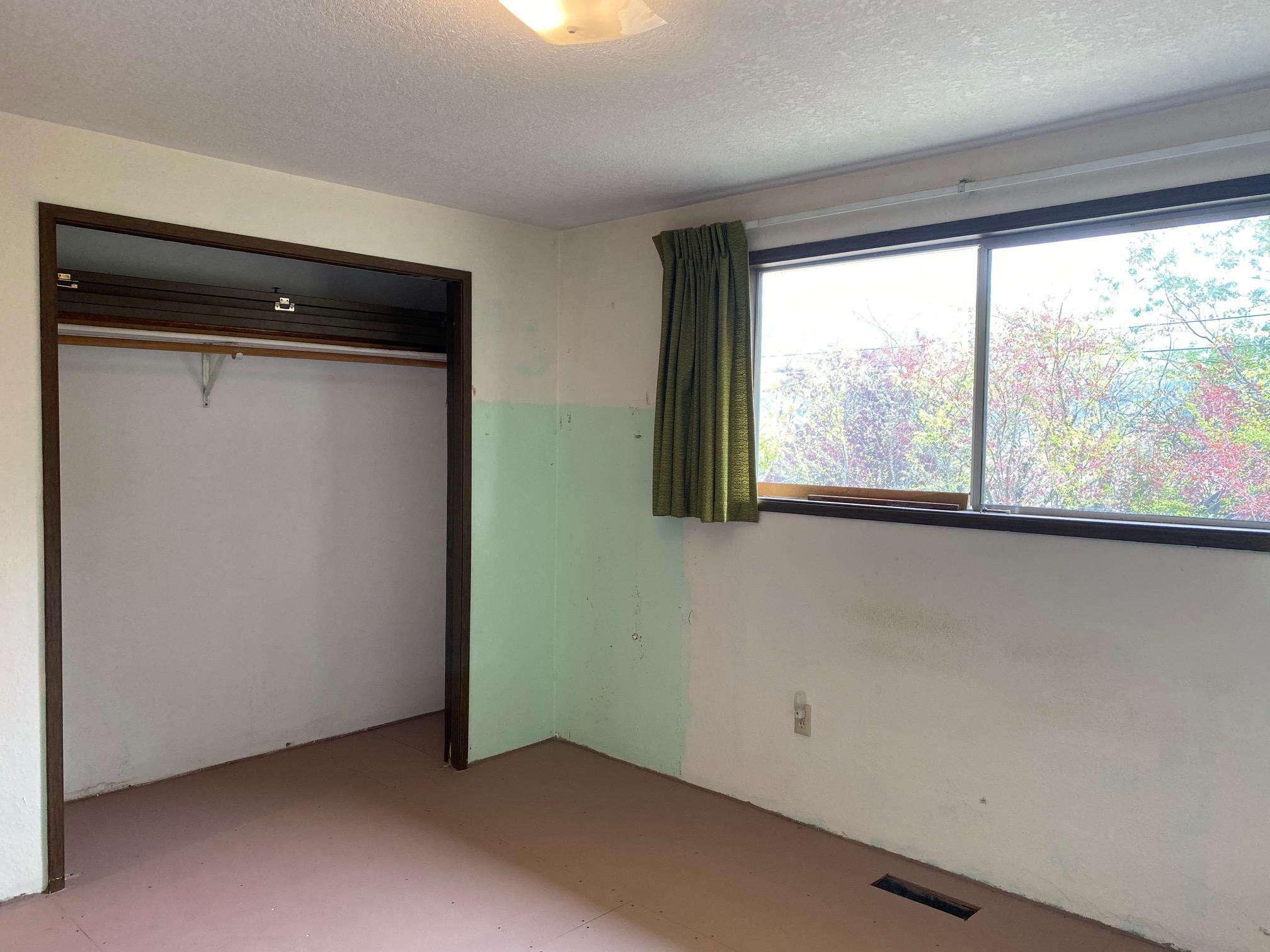 4204 Hooker Road Roseburg, OR 97470 - Photo 12 of 20 IMG_6542