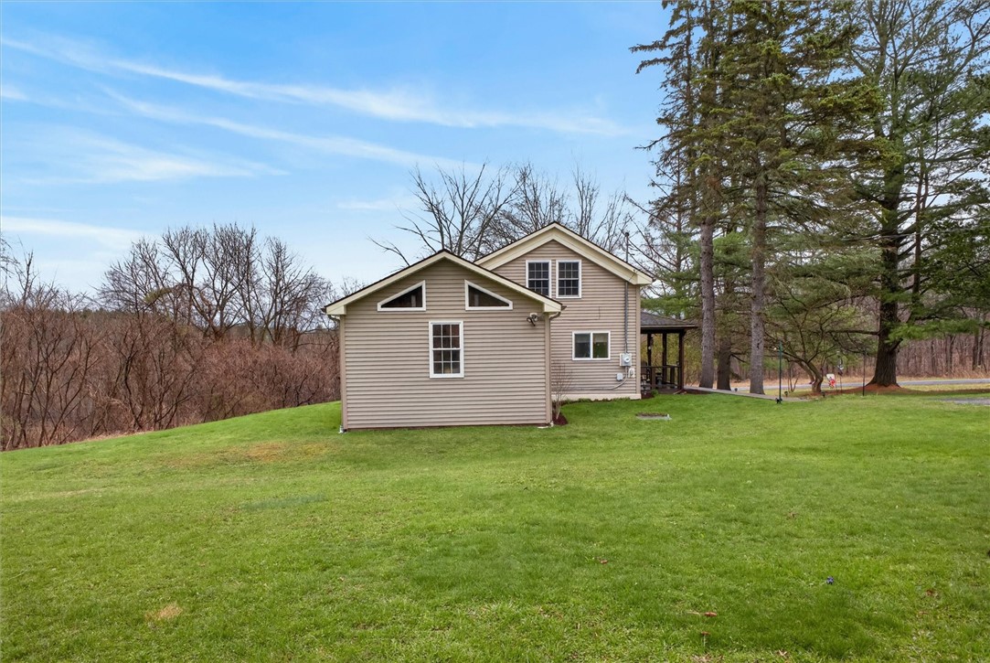 5790 Rossier Road Canandaigua Town, NY 14424 - Photo 23 of 46