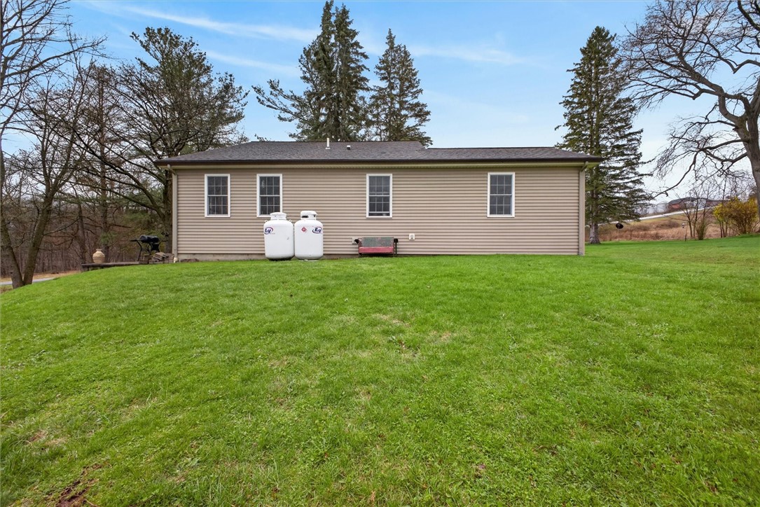 5790 Rossier Road Canandaigua Town, NY 14424 - Photo 27 of 46