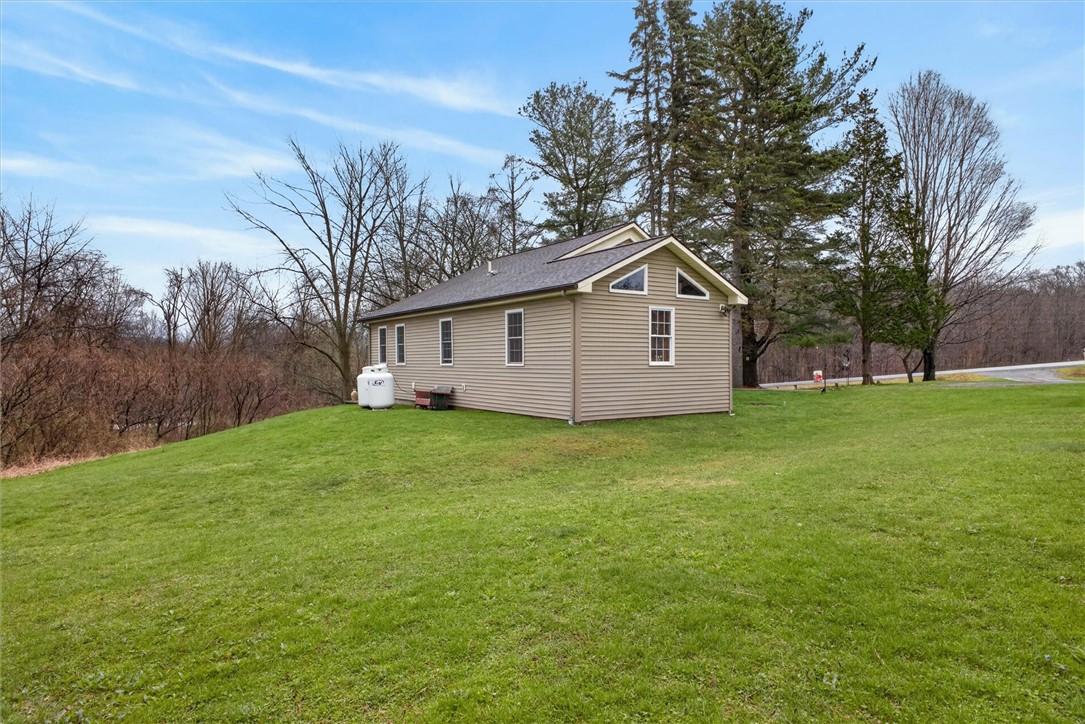 5790 Rossier Road Canandaigua Town, NY 14424 - Photo 28 of 46