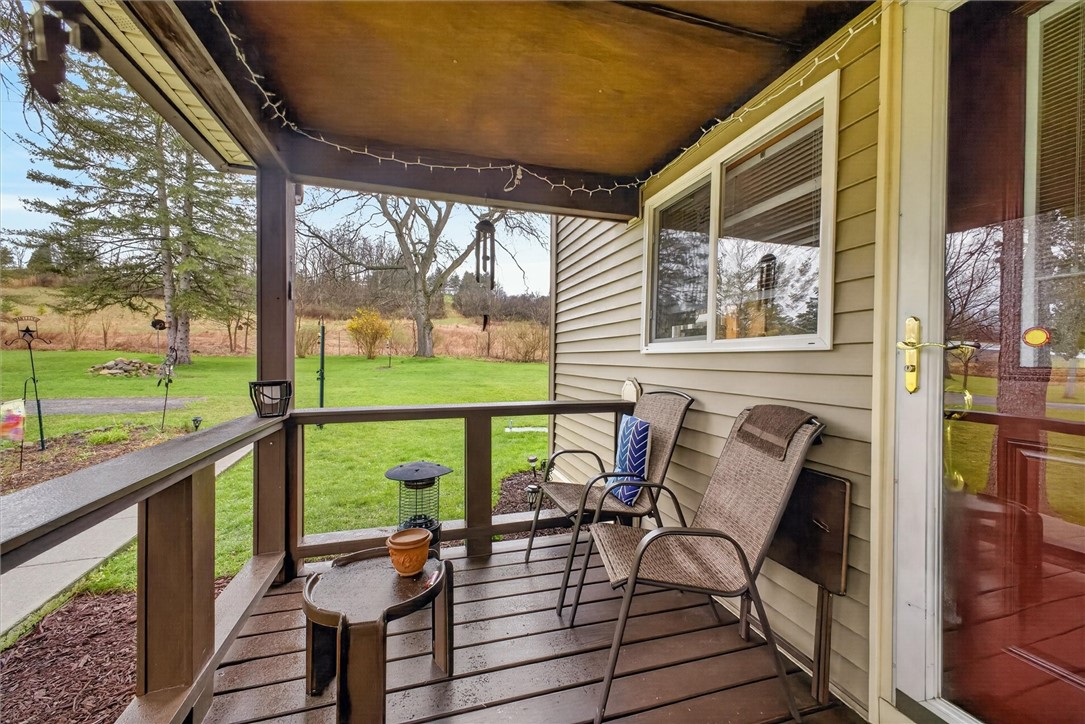 5790 Rossier Road Canandaigua Town, NY 14424 - Photo 5 of 46