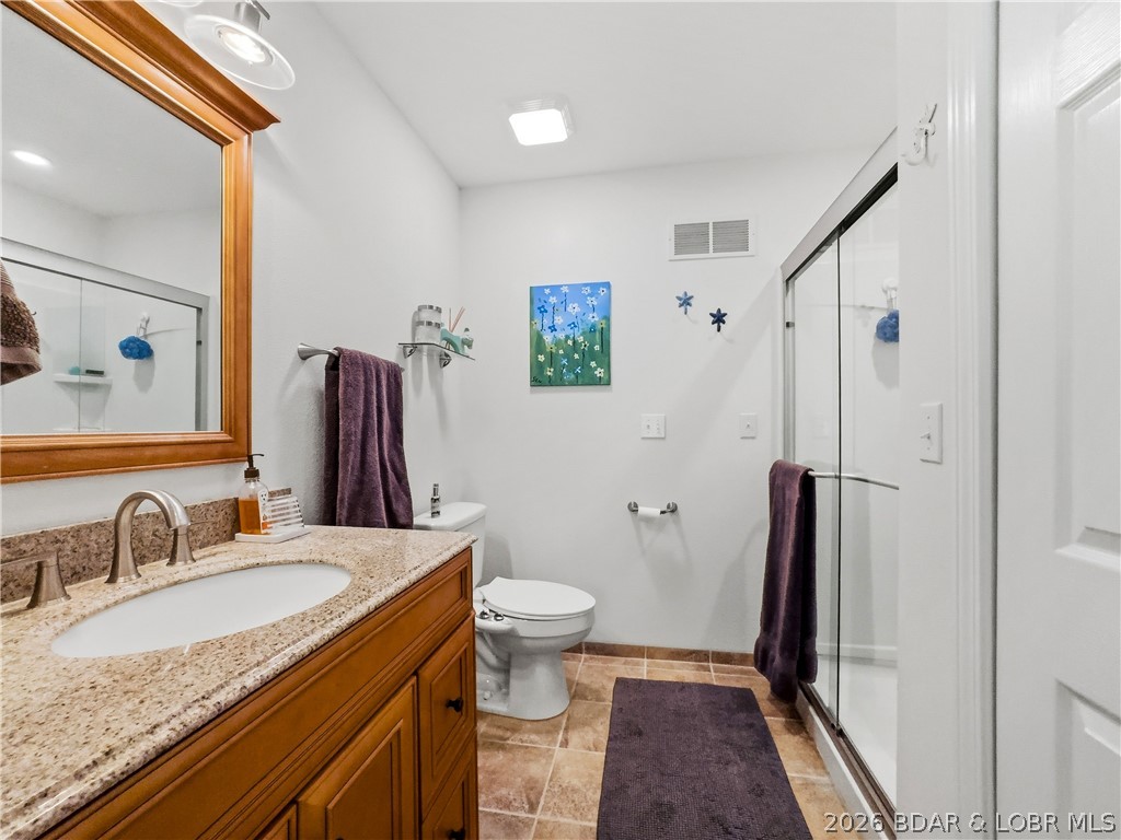 710 Petunia Road Camdenton, MO 65020 - Photo 20 of 51 Master Bath