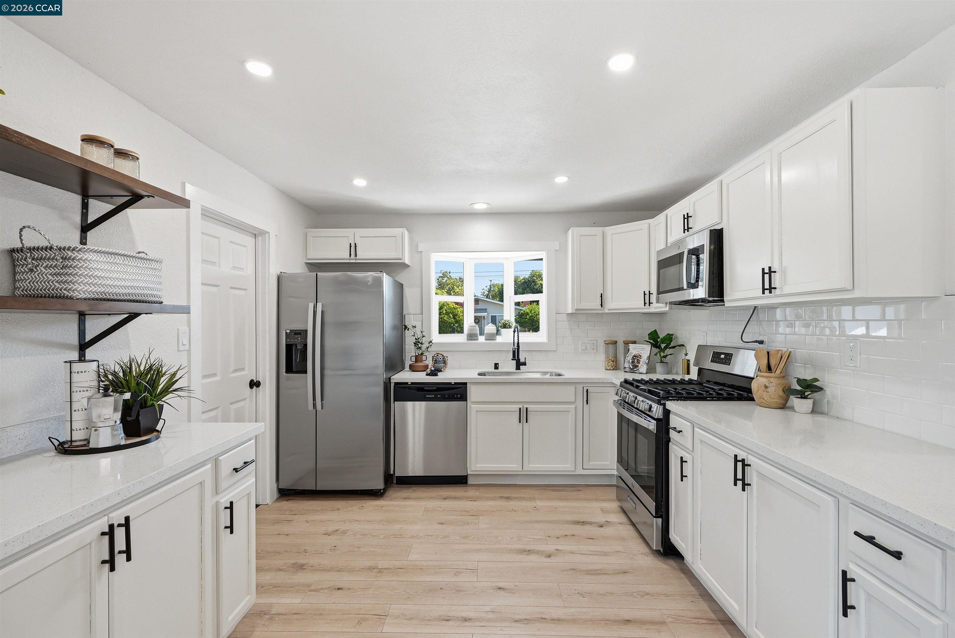 1899 Queens Road Concord, CA 94519 - Photo 13 of 40