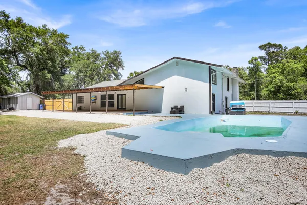 $775,000 | 912 South 5th Street, Macclenny, FL 32063