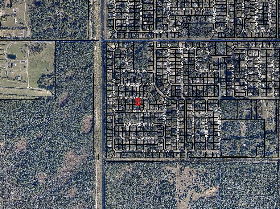 1348 Gibbs Road Southwest Palm Bay, FL 32908 - Photo 3 of 3 a bathroom with a shower