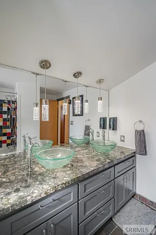 $2,900 | 976 Canyon Avenue, Idaho Falls, ID 83402