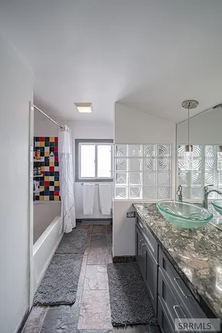 $2,900 | 976 Canyon Avenue, Idaho Falls, ID 83402