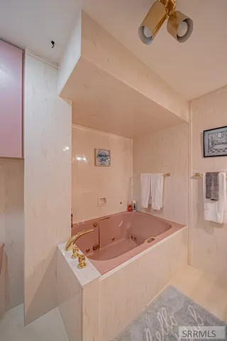 $2,900 | 976 Canyon Avenue, Idaho Falls, ID 83402