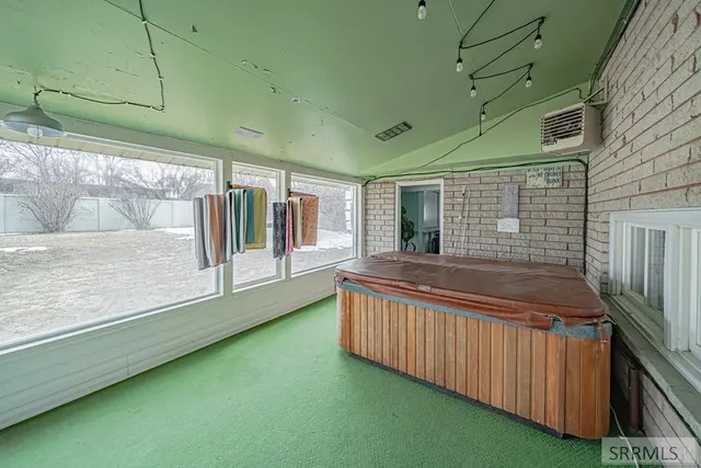 $2,900 | 976 Canyon Avenue, Idaho Falls, ID 83402