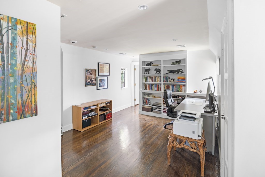 1765 Beacon Street Newton, MA 02468 - Photo 23 of 26