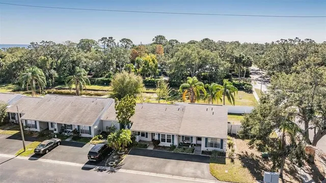 $2,200 | 364 Gloucester Street, Safety Harbor, FL 34695