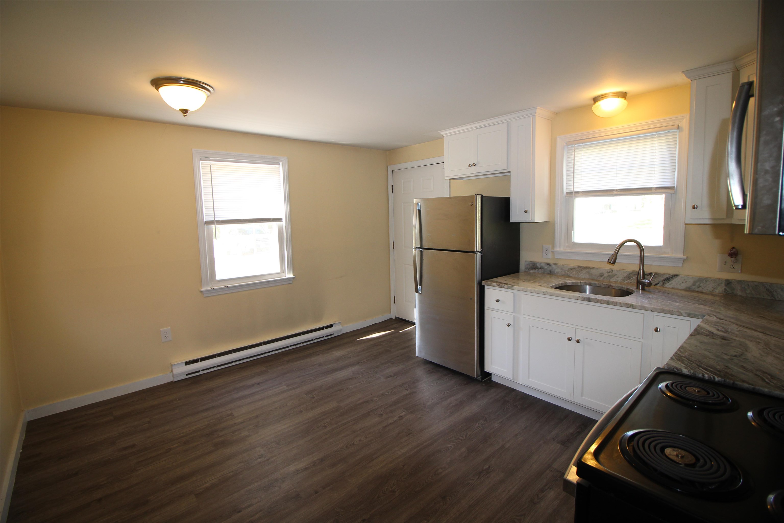 88 Franklin Street, Unit 4 Derry, NH 03038 - Photo 3 of 4