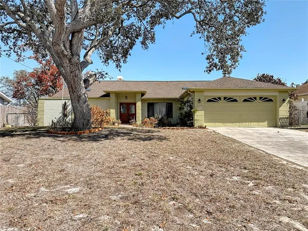 $2,200 | 5066 Woodbine Street, Spring Hill, FL 34608