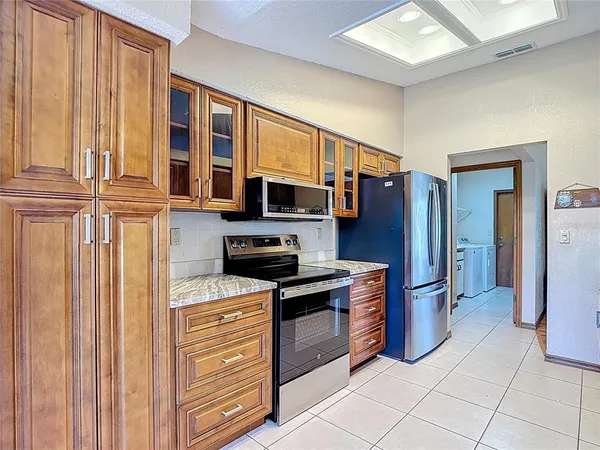 $2,200 | 5066 Woodbine Street, Spring Hill, FL 34608