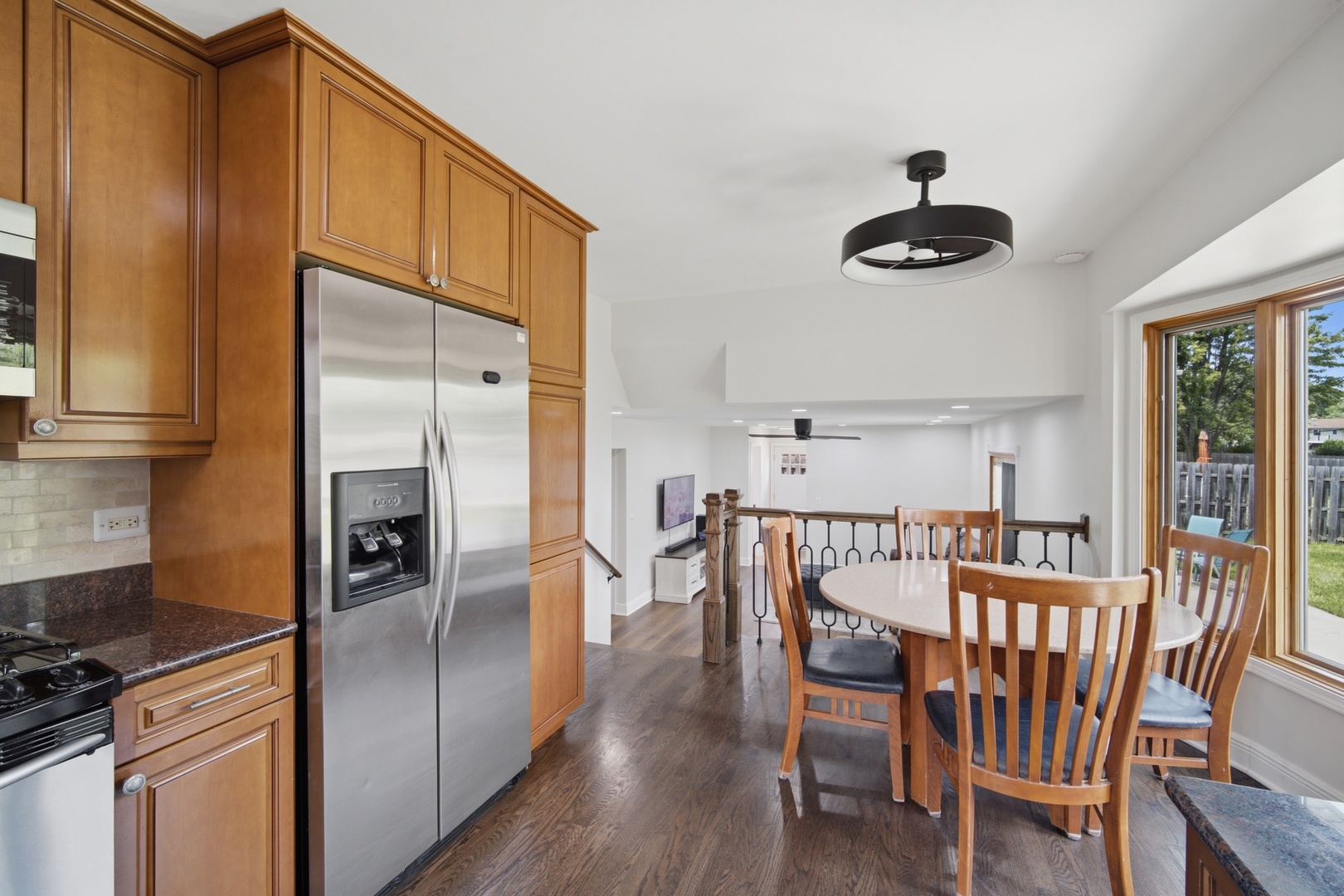 3115 North Stratford Road Arlington Heights, IL 60004 - Photo 7 of 23