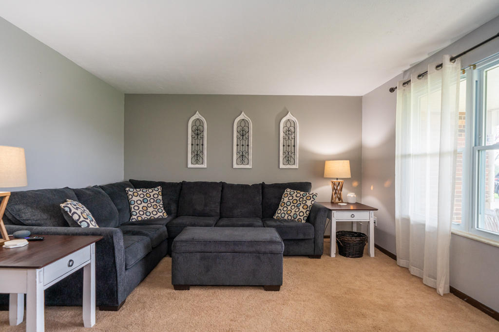 3769 Springfield Jamestown Road Springfield, OH 45502 - Photo 2 of 38