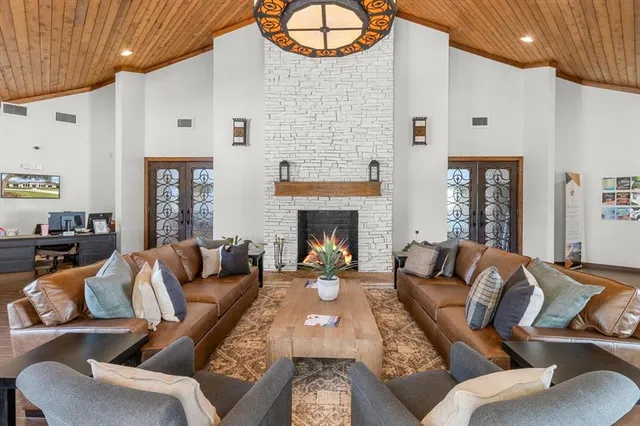 $929,900 | 3255 North Pinelake Village Point, Lecanto, FL 34461