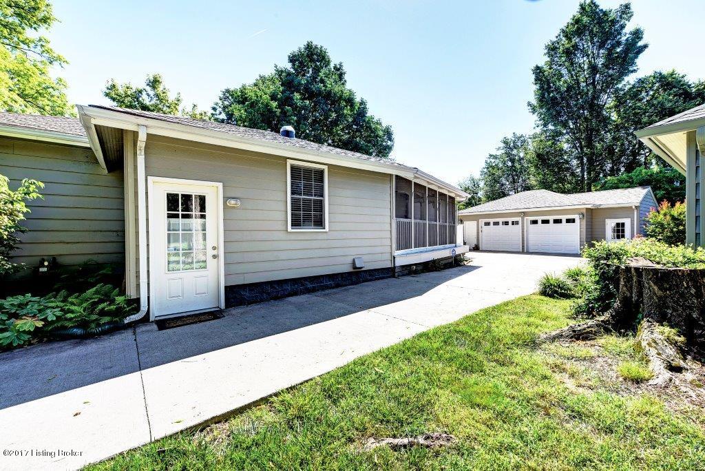 3912 Leland Road Louisville, KY 40207 - Photo 5 of 40 _ZEN1570And3more