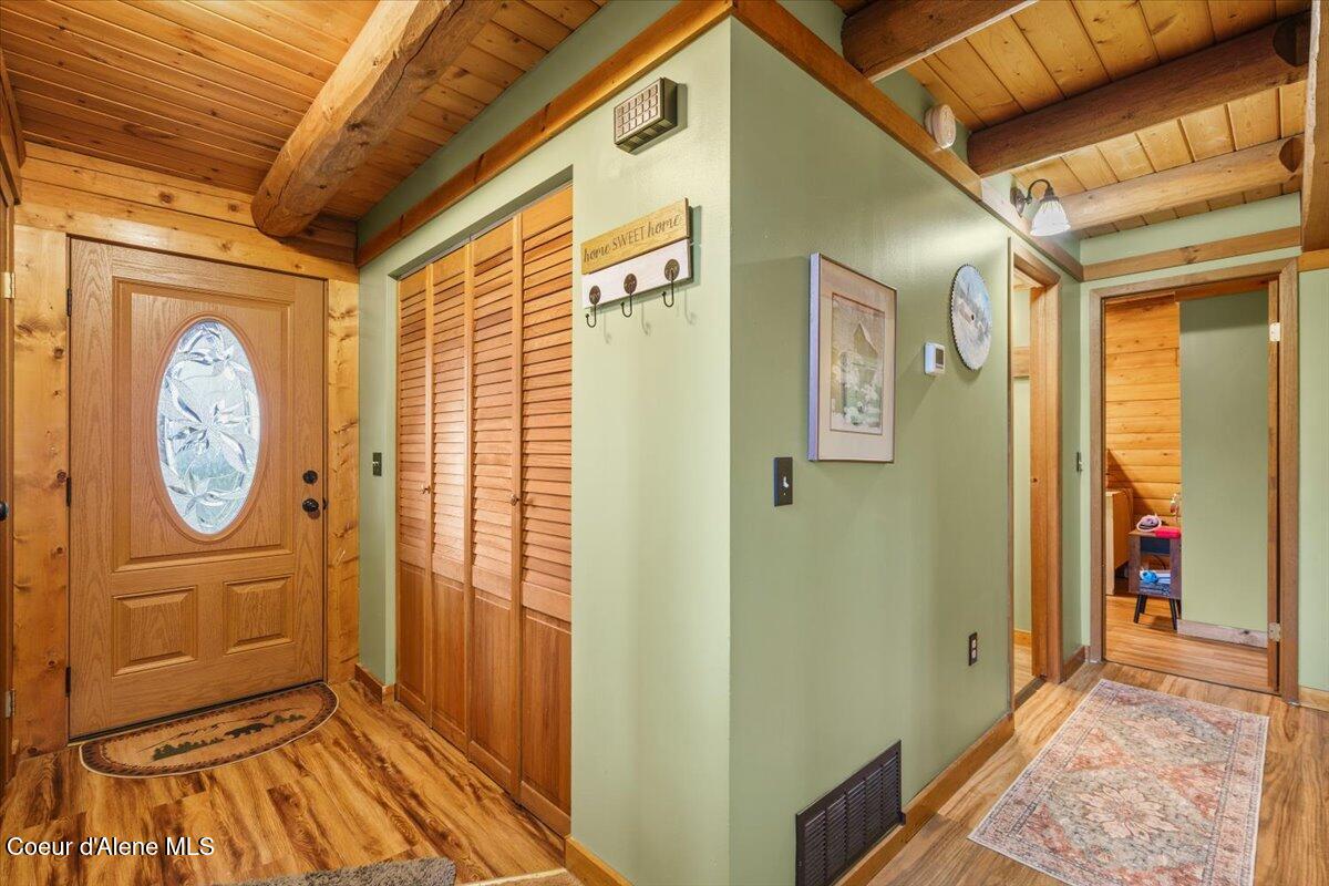 14751 North Smith Avenue Rathdrum, ID 83858 - Photo 9 of 44 18-Foyer