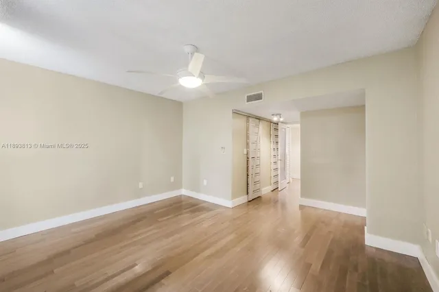 $300,000 | 10900 Southwest 104th Street, Unit 122, Miami, FL 33176