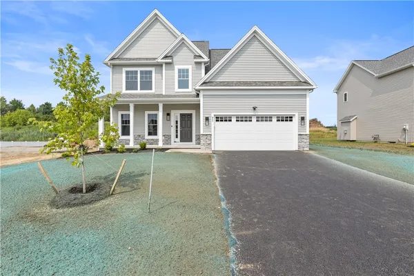 $512,700 | 3 Chatwood Lane, Henrietta, NY 14467