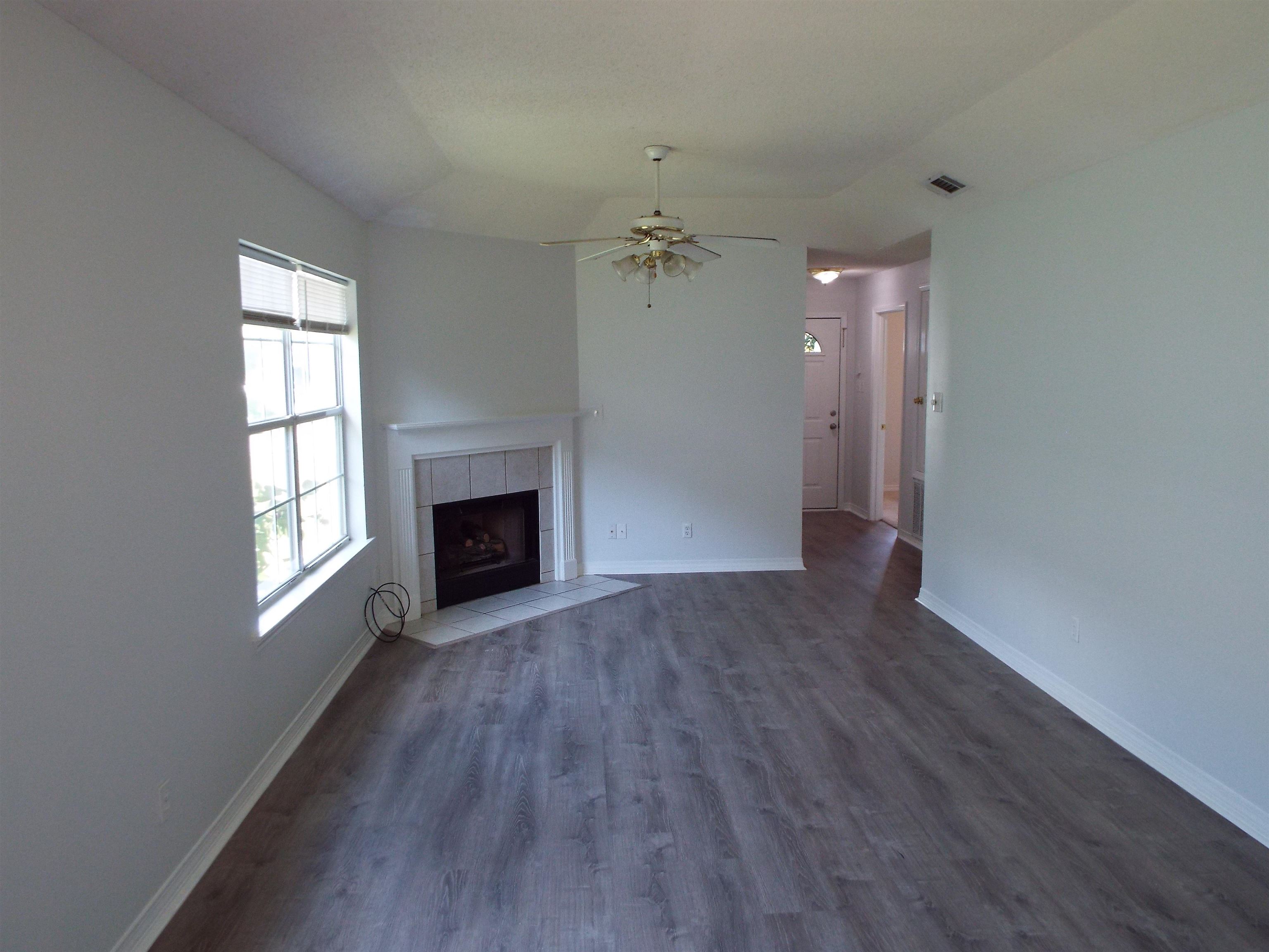 305 Belle Chase Court Fairhope, AL 36532 - Photo 2 of 11