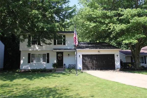 $249,999 | 5800 Springwood Court, Mentor-on-the-Lake, OH 44060