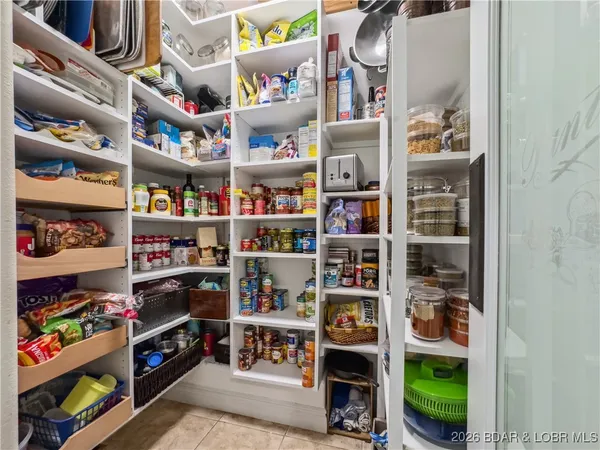 $599,500 | 172 Highland Parkway, Camdenton, MO 65020